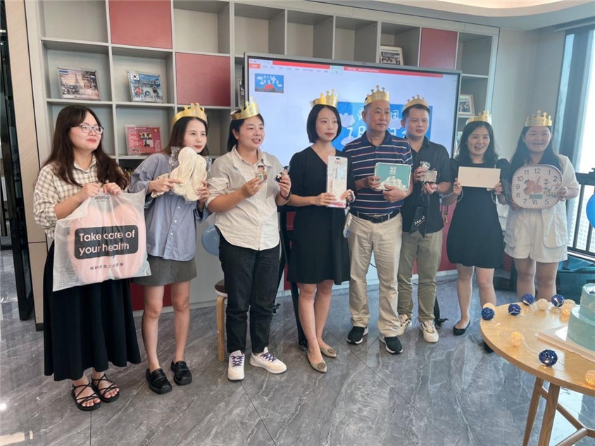 快乐之蓝，，，，，，，最先绽放